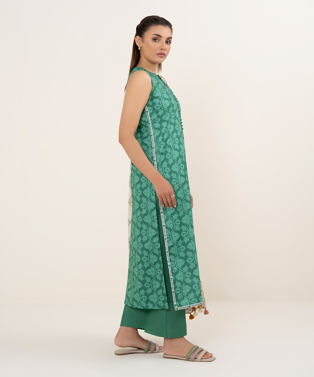 Women's Unstitched Lawn Printed Green 3 Piece Suit
