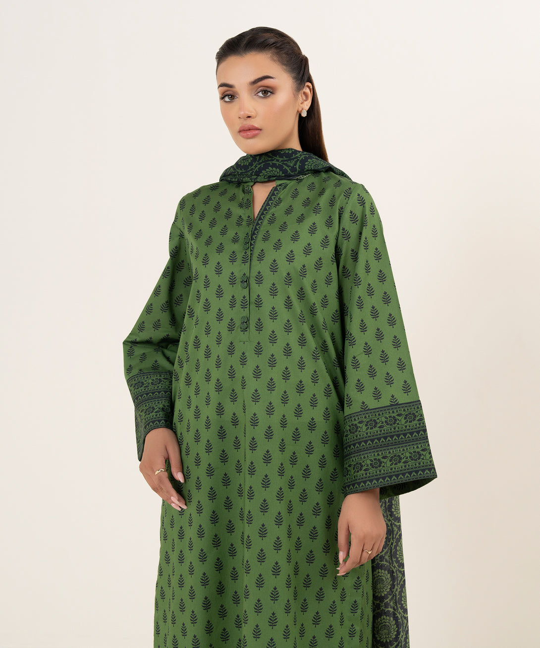 Women's Unstitched Lawn Printed Multi 3 Piece Suit