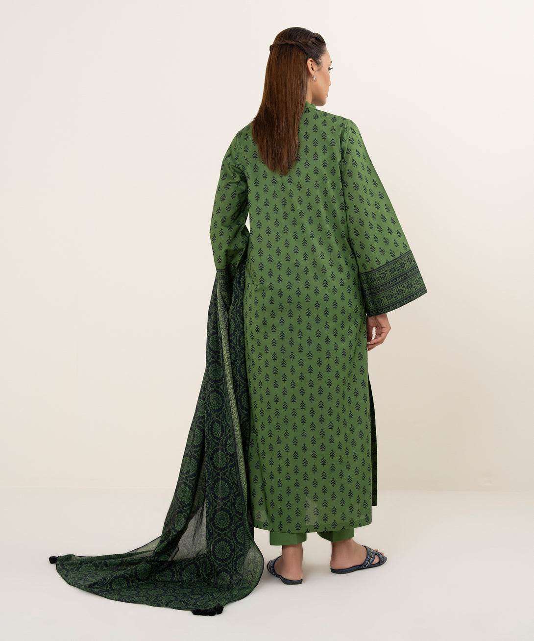 Women's Unstitched Lawn Printed Multi 3 Piece Suit