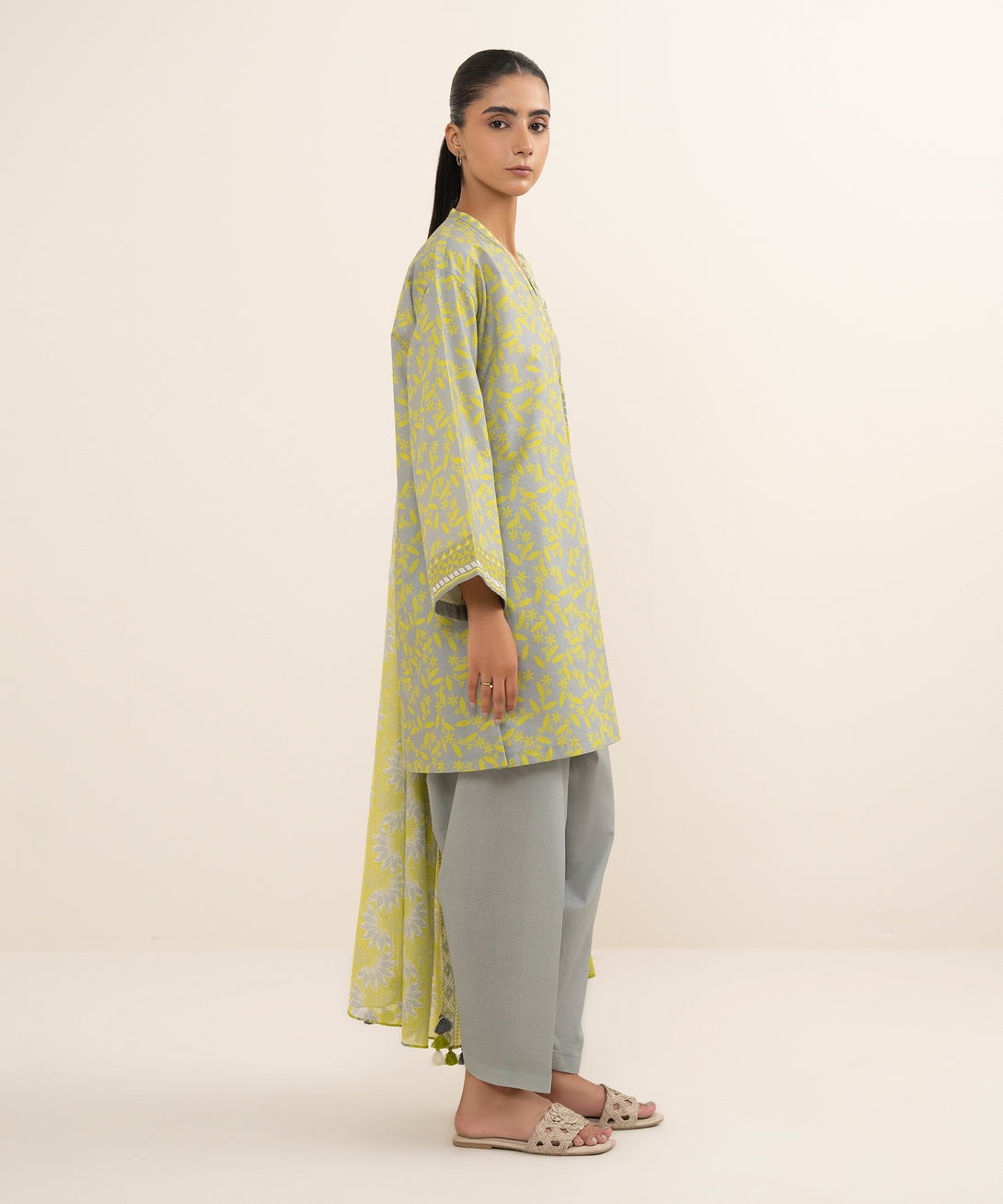 Women's Unstitched Lawn Printed Multi 3 Piece Suit