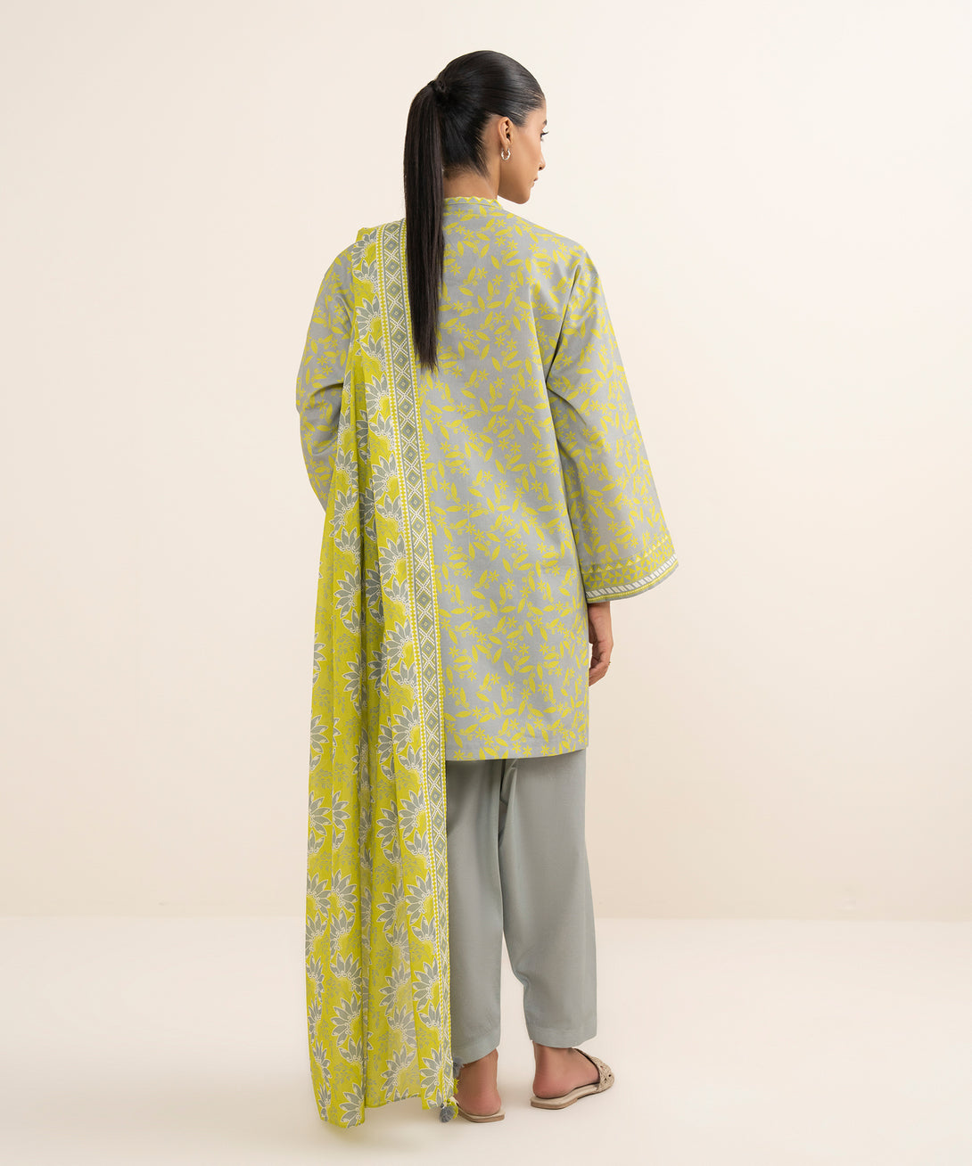 Women's Unstitched Lawn Printed Multi 3 Piece Suit