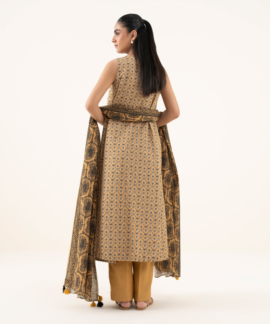 Women's Unstitched Light Khaddar Printed Multi Three Piece Suit