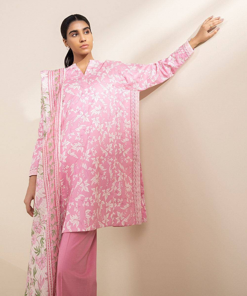 Women's Unstitched Lawn Pink Printed 3 Piece Suit