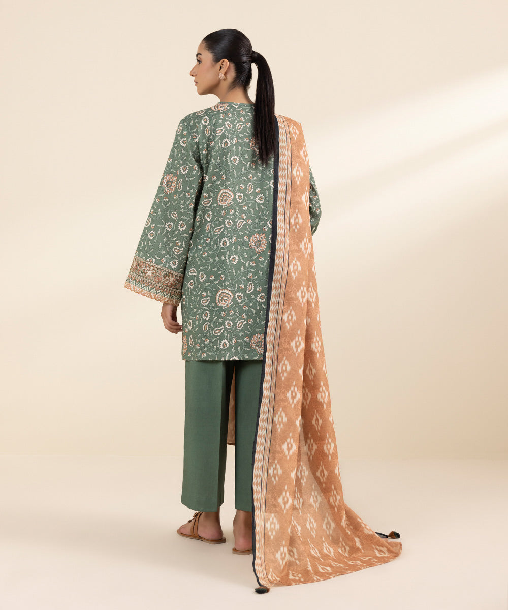 Women's Unstitched Lawn Green Embroidered 3 Piece Suit