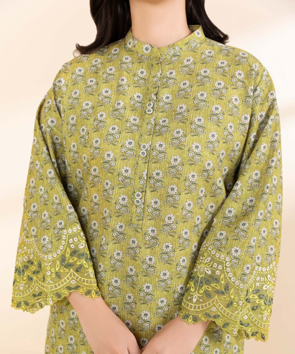 Women's Unstitched Light Khaddar Embroidered Green 3 Piece Suit