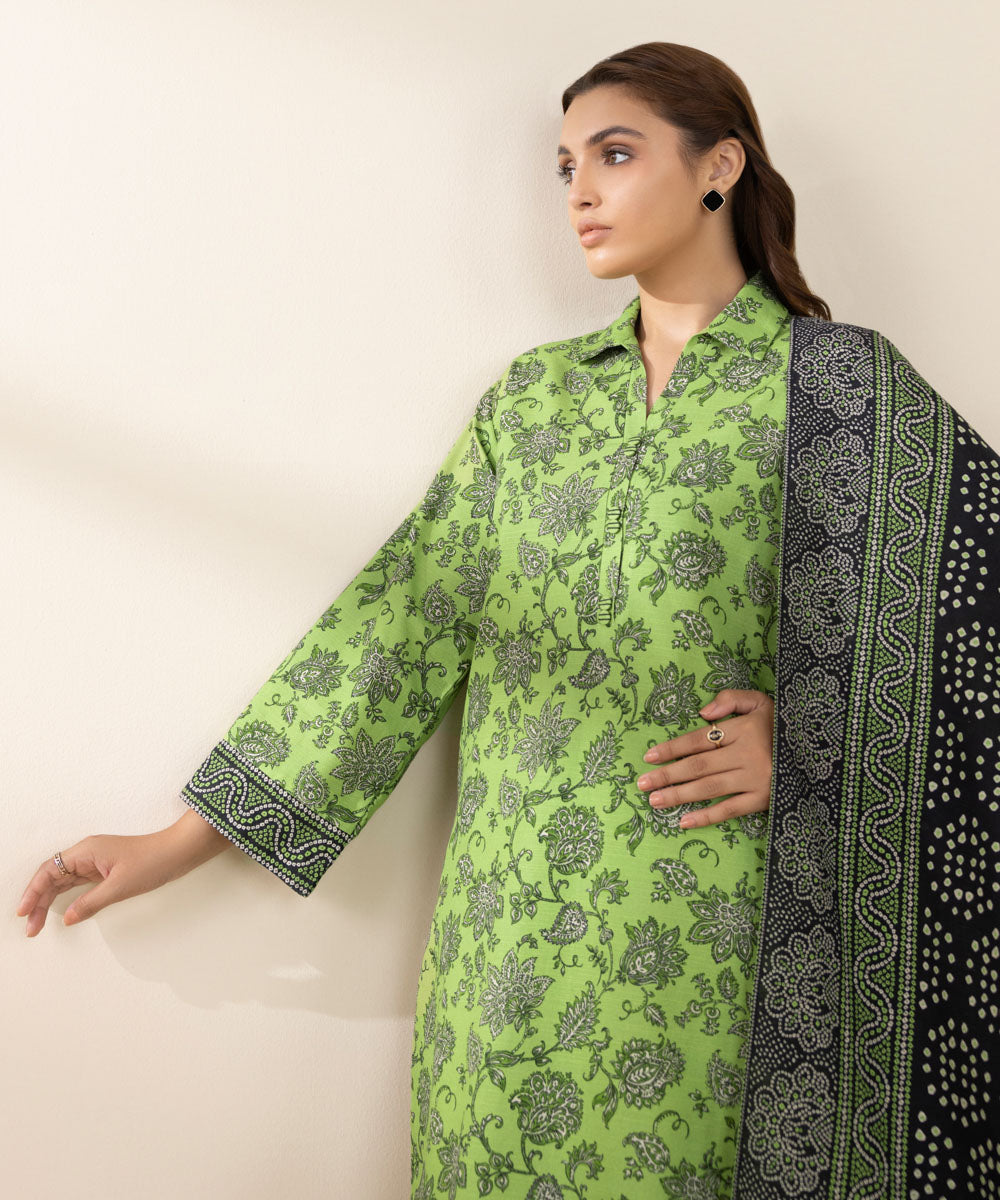 Women's Unstitched Khaddar Printed Green 3 Piece Suit