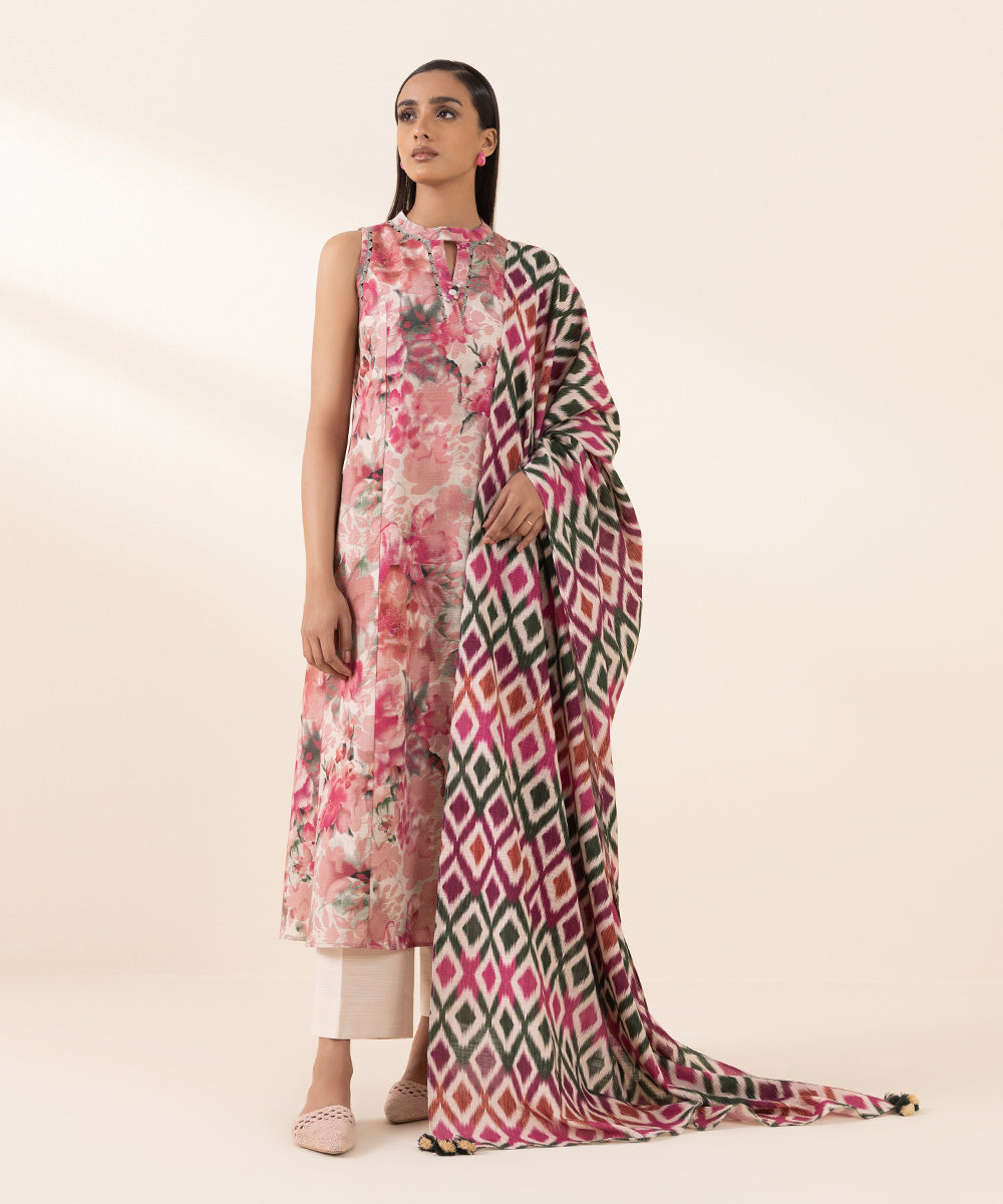 Women's Unstitched Khaddar Multi Printed 3 Piece Suit