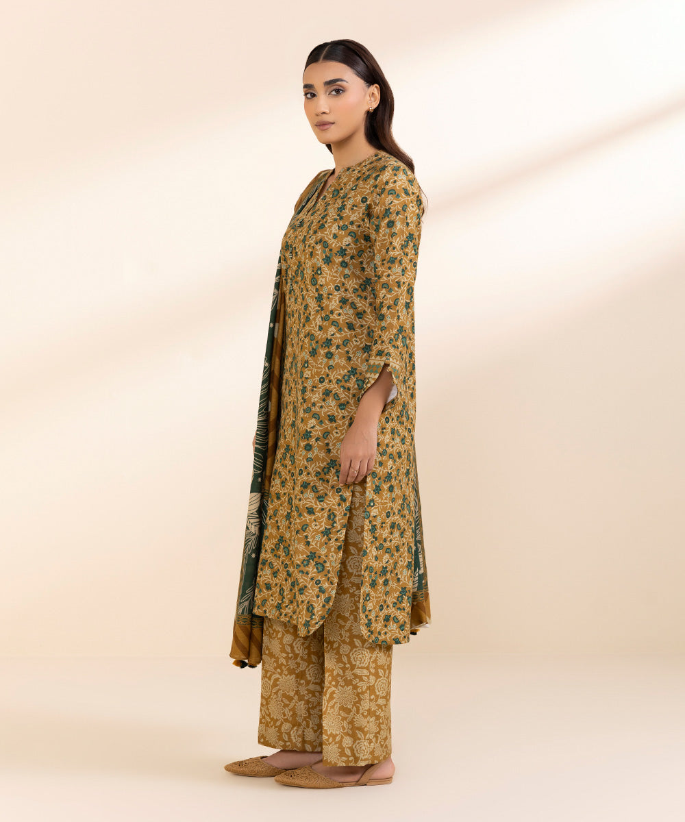 Women's Unstitched Khaddar Printed Multi 3 Piece Suit