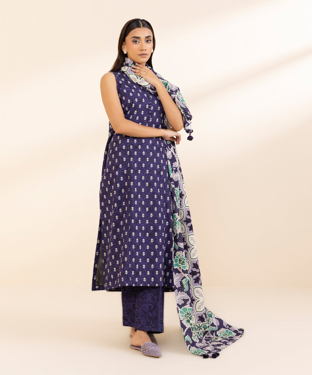 Women's Unstitched Khaddar Printed Purple 3 Piece Suit