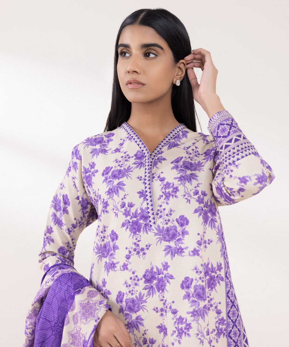 Women's Unstitched Khaddar Printed Purple 3 Piece Suit