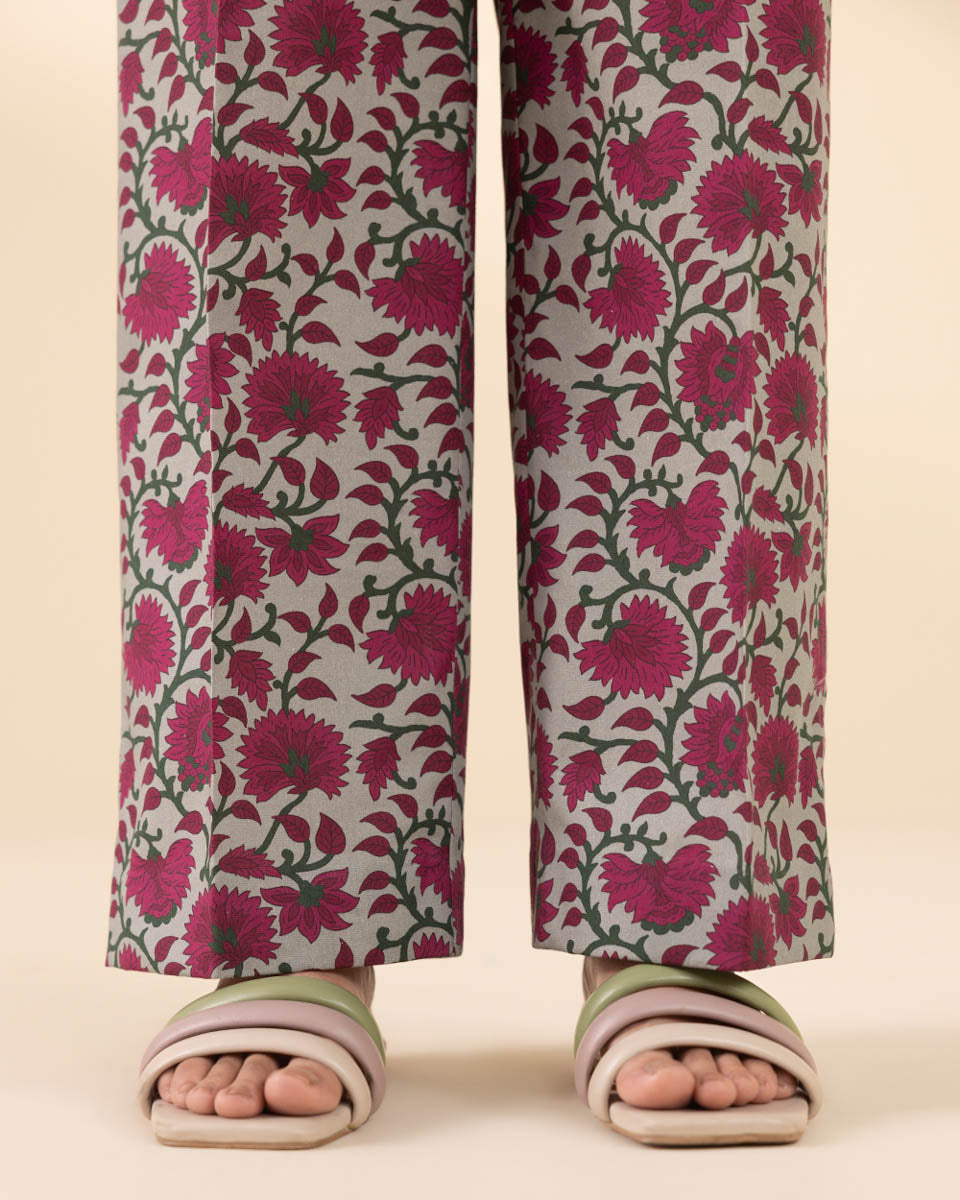 Unstitched Women's Green Lawn Printed 3 Piece Suit 