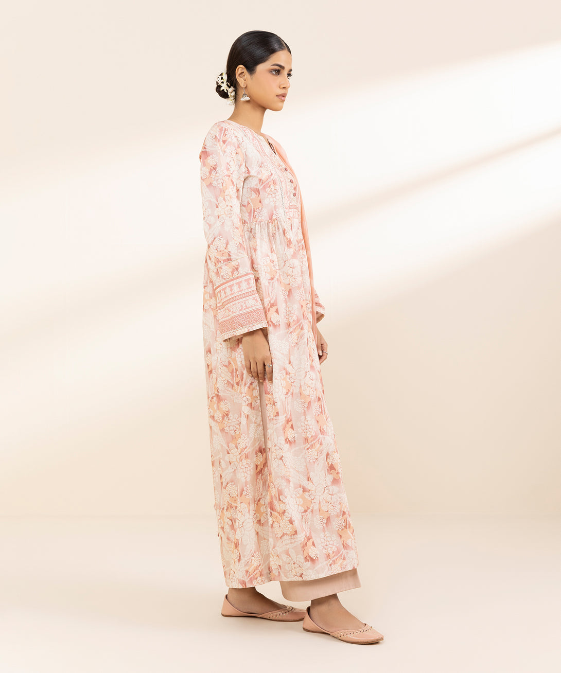 Women's Unstitched Lawn Printed Pink 3 Piece Suit