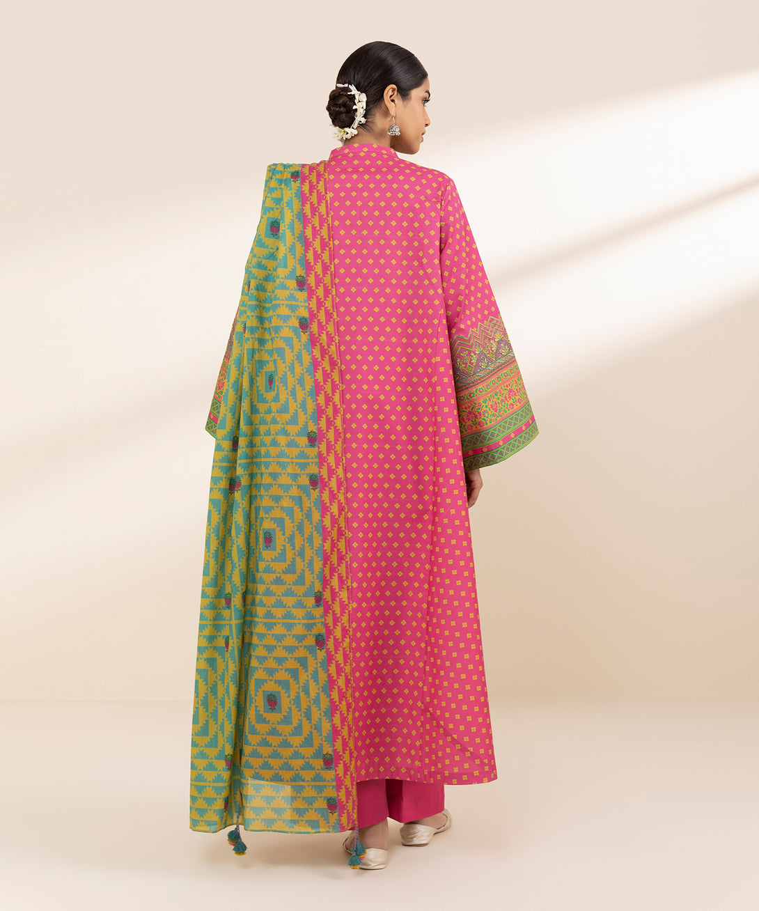 Women's Unstitched Lawn Embroidered Pink 3 Piece Suit