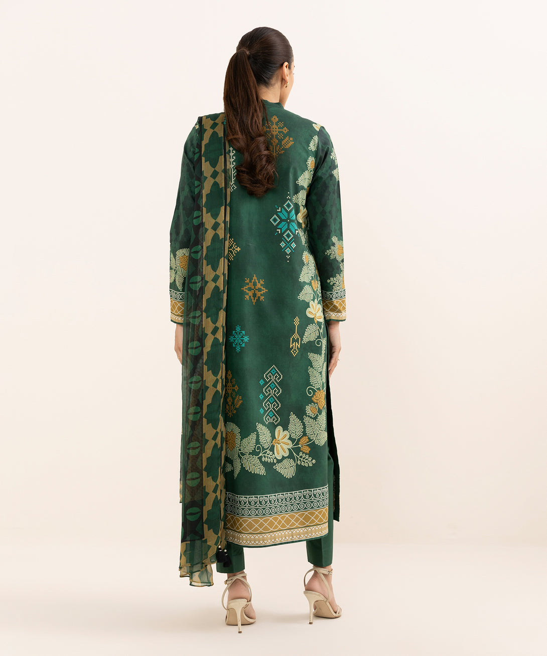 Women's Unstitched Lawn Printed Green 3 Piece Suit