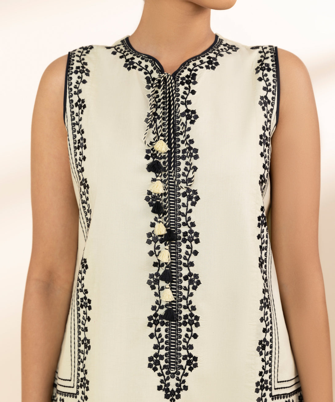 Women's Unstitched Lawn Embroidered Off White 3 Piece Suit