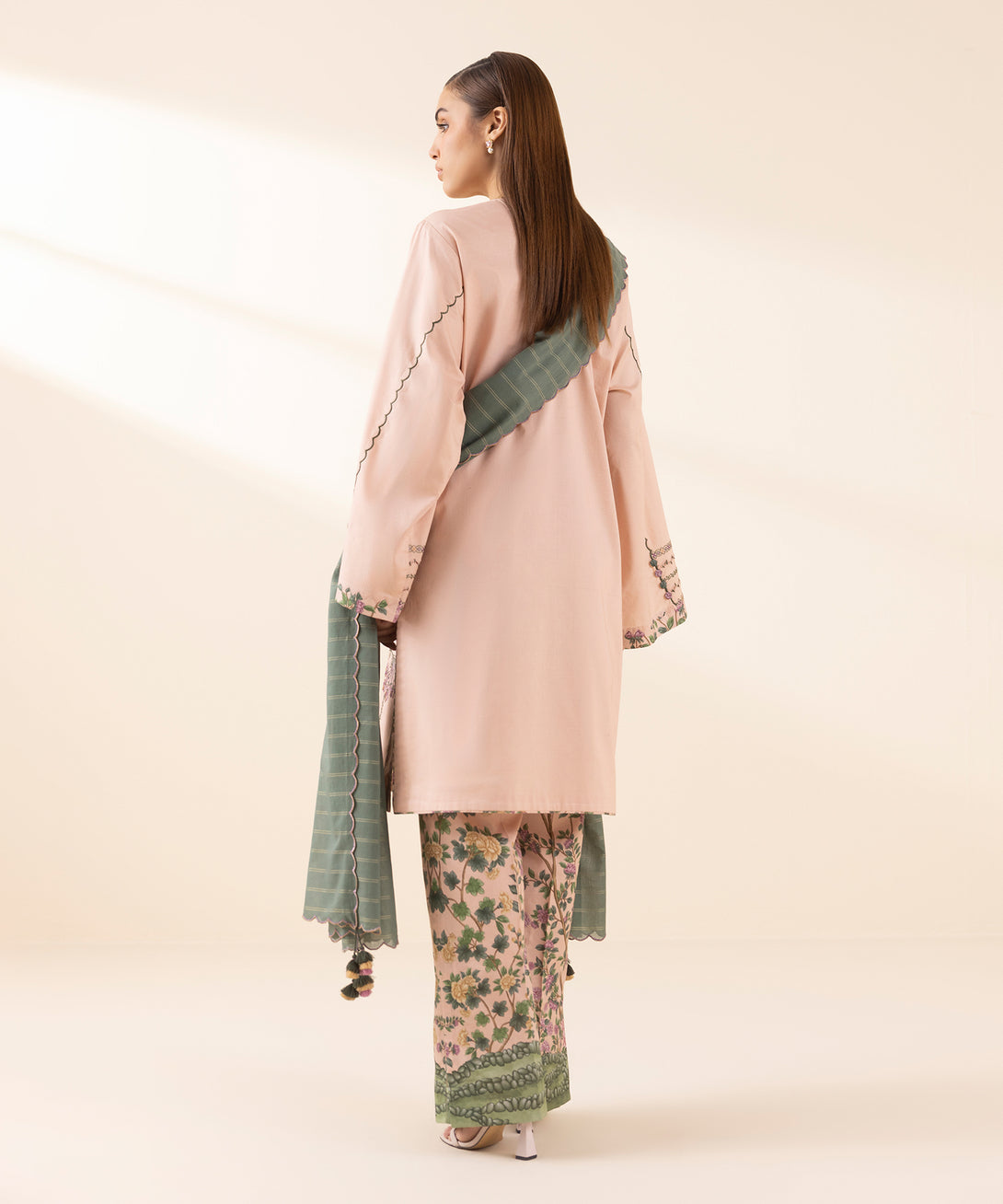 Women's Unstitched Lawn Embroidered Pink 3 Piece Suit