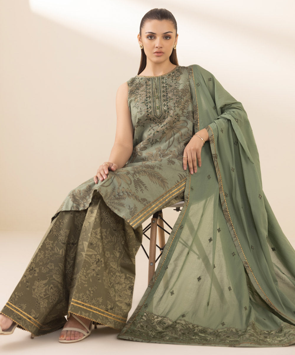 Unstitched Women's Embroidered Zari Lawn Green Three Piece Suit 