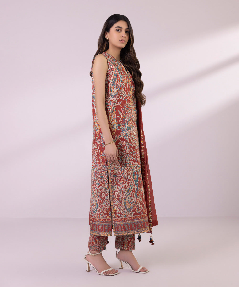 Women's Unstitched Lawn Embroidered Maroon 3 Piece Suit