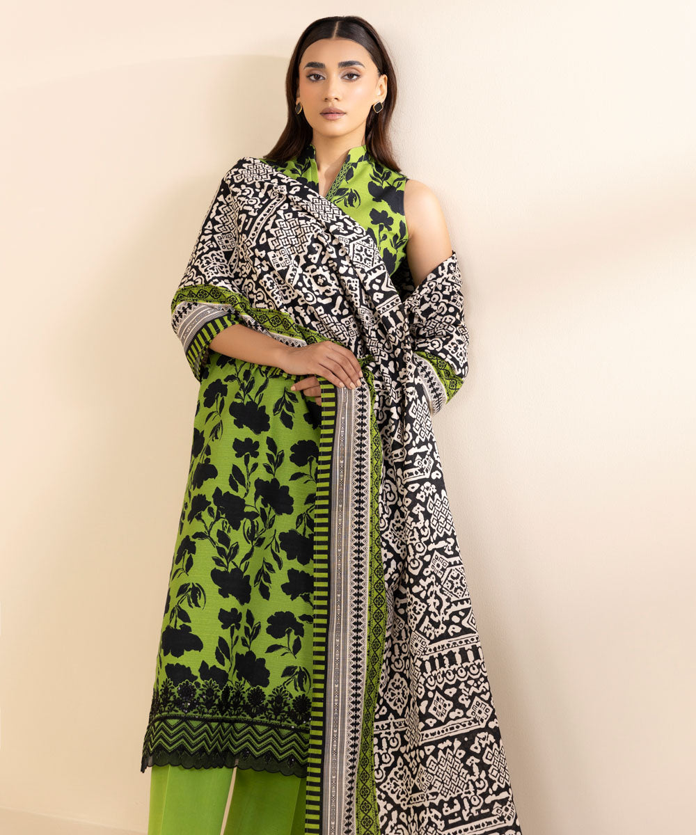 Women's Unstitched Khaddar Embroidered Green 3 Piece Suit