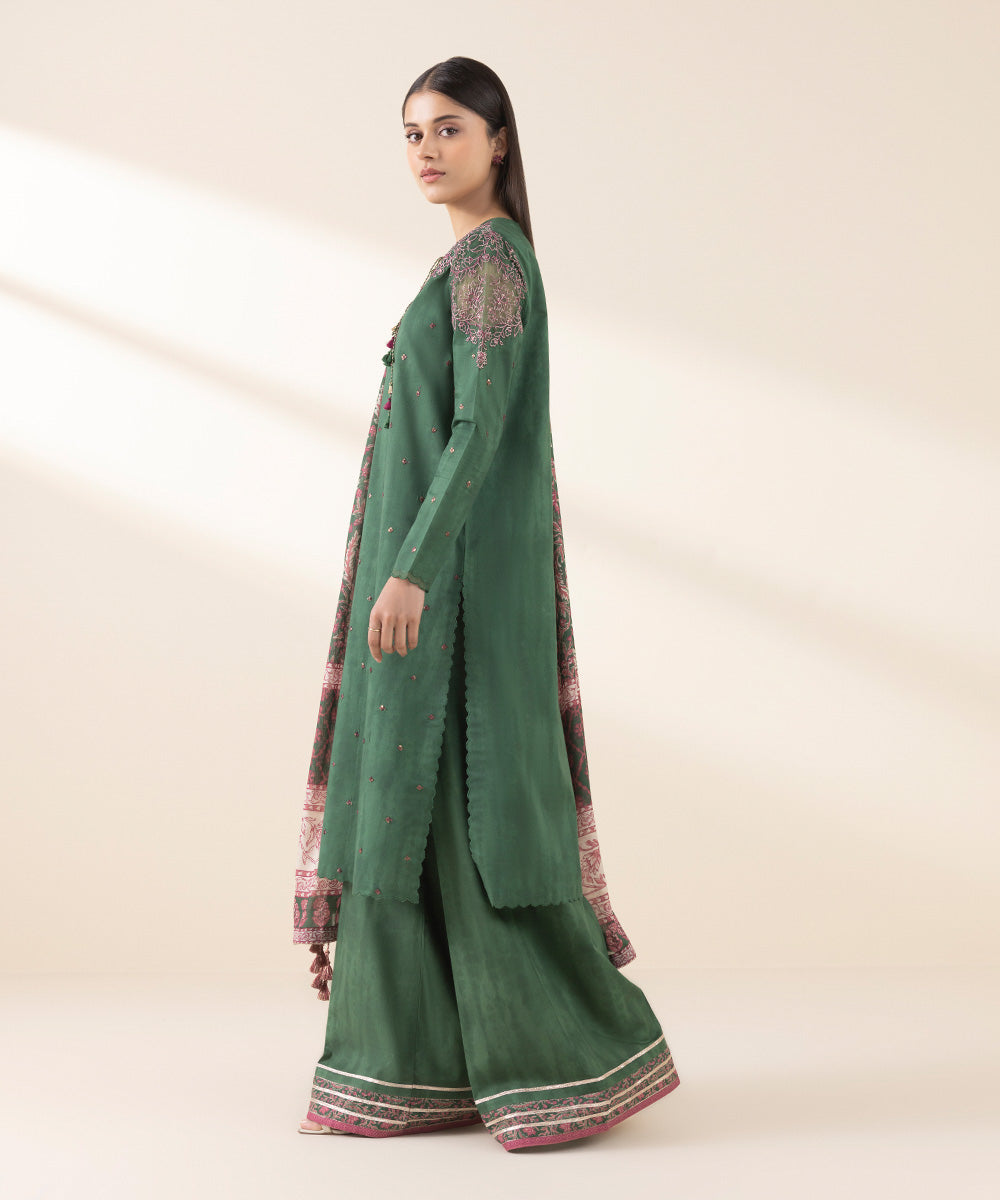 Unstitched Women's Embroidered Lawn Green Three Piece Suit 