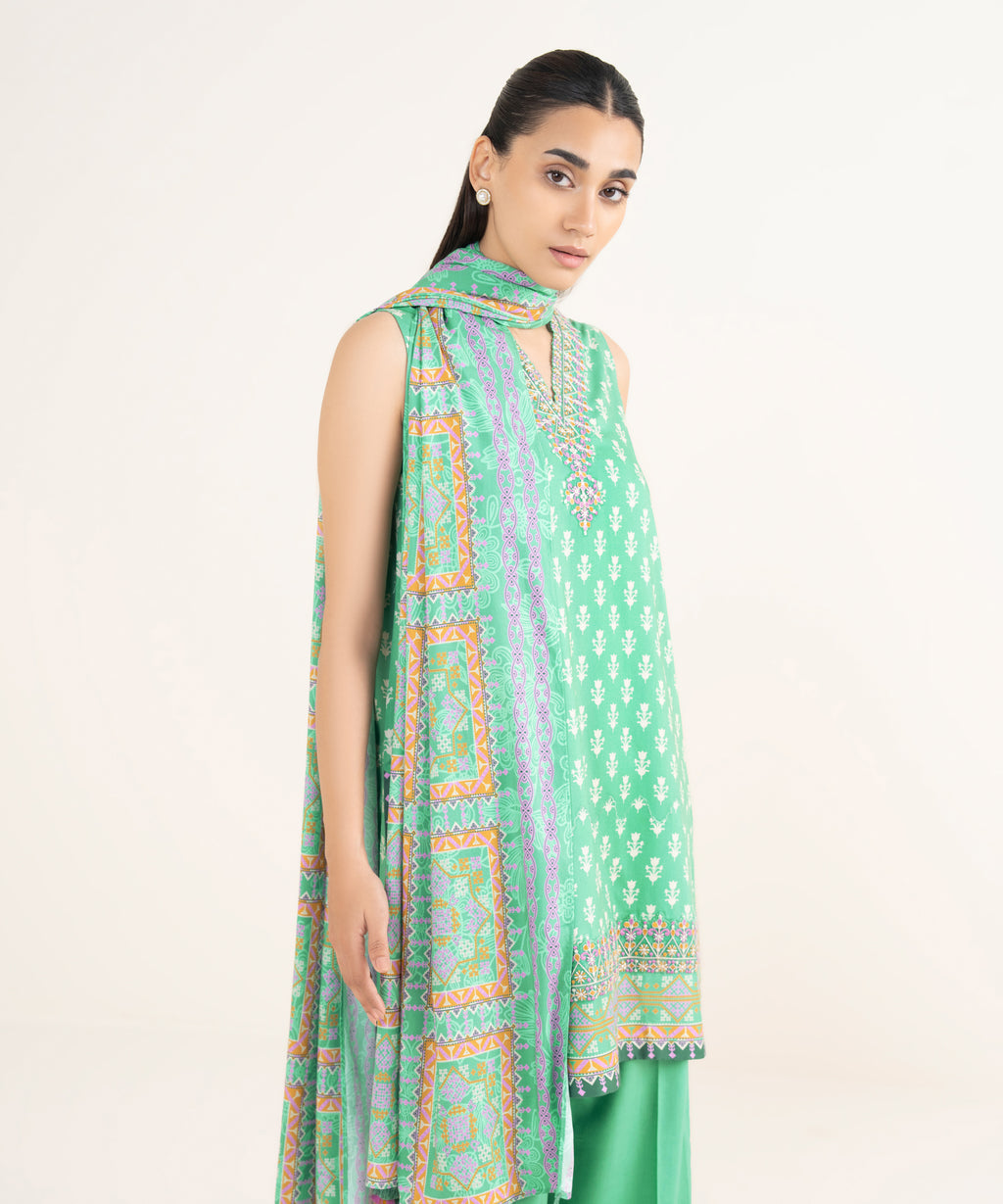 Women's Unstitched Linen Embroidered Green 3 Piece Suit