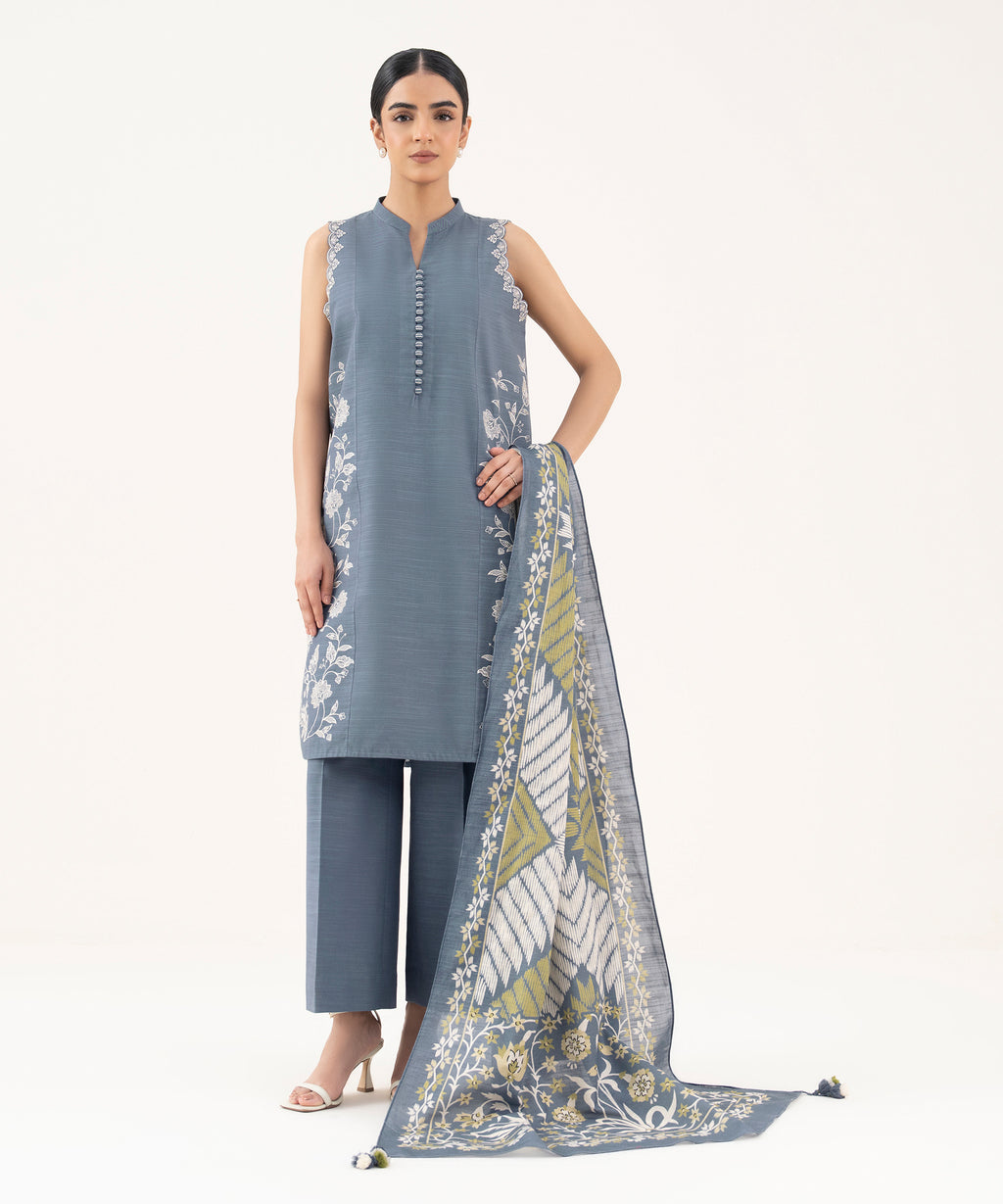 3 Piece - Embroidered Light Khaddar Suit