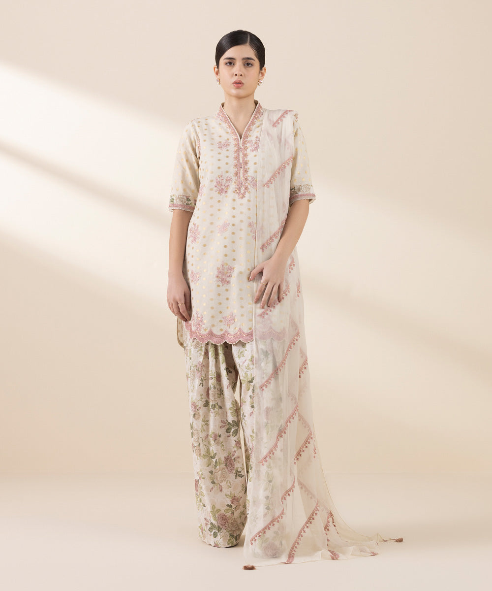 Unstitched Women's Off White Jacquard Embroidered 3 Piece Suit 