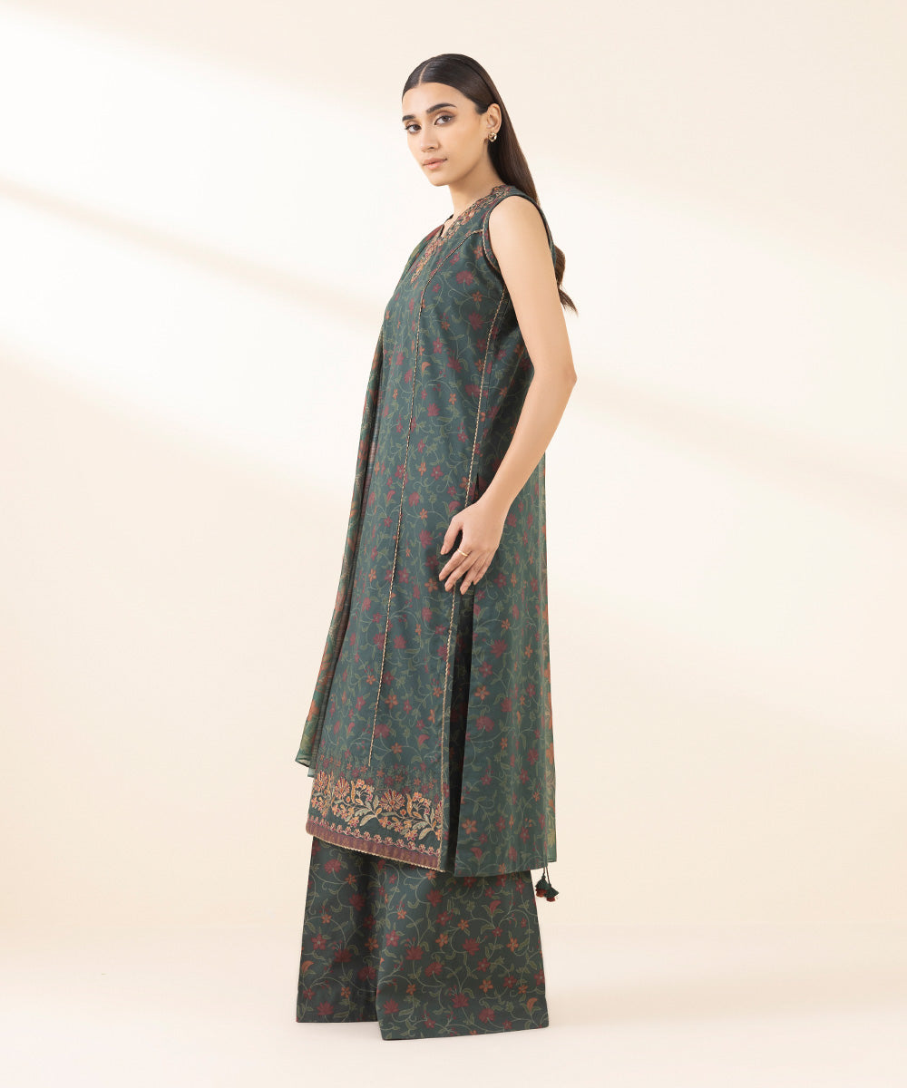 Unstitched Women's Embroidered Lawn Green Three Piece Suit 