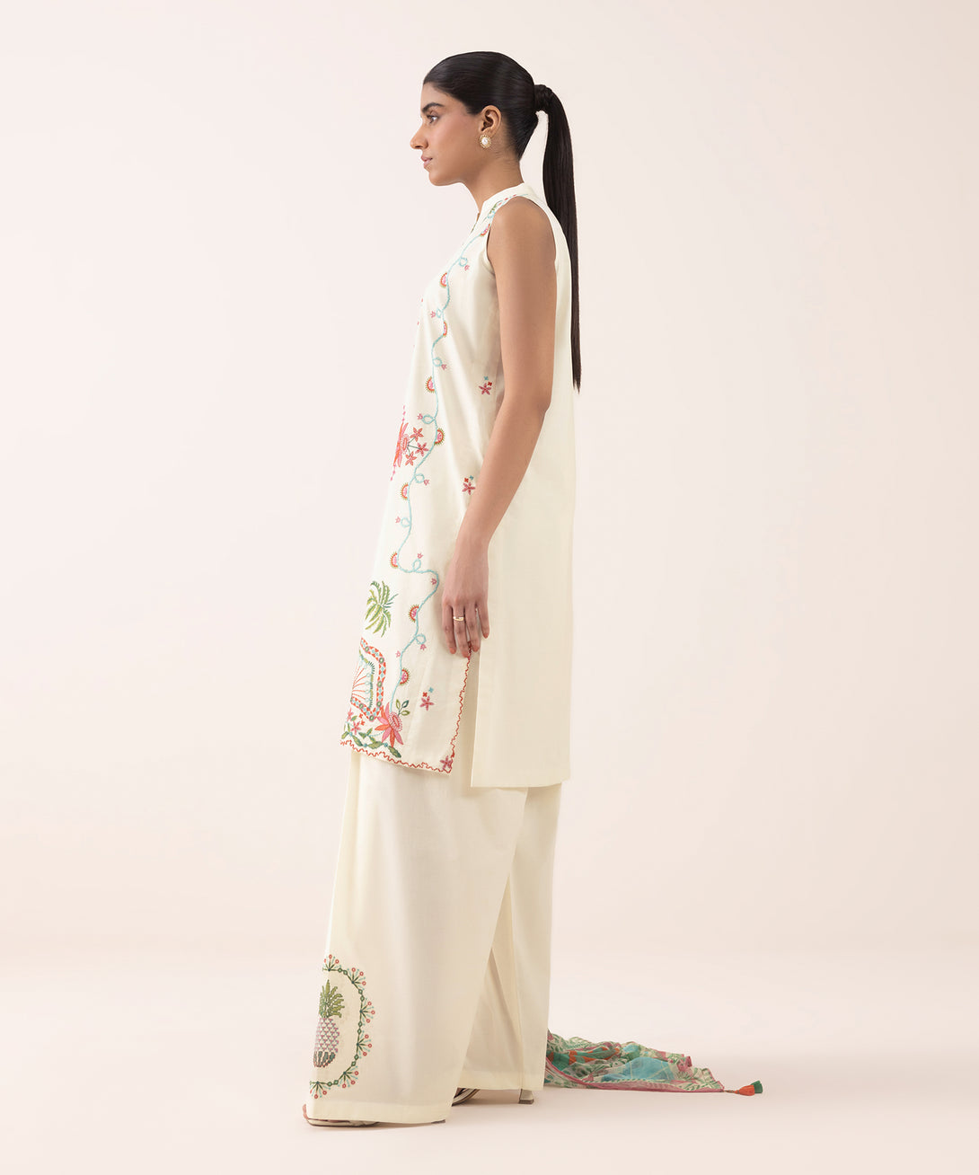 Women's Unstitched Textured Lawn Embroidered Off White 3 Piece Suit