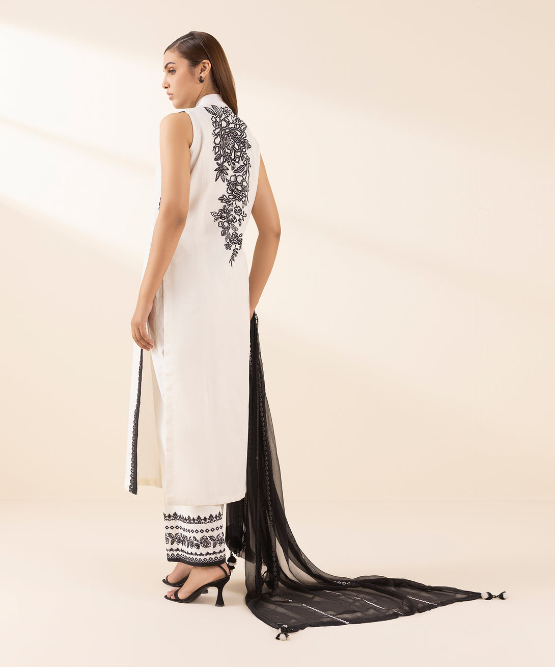 Women's Unstitched Cotton Jacquard Embroidered Off White 3 Piece Suit