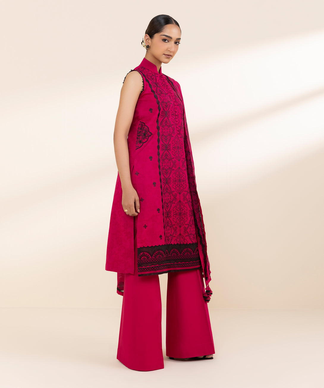 Women's Unstitched Cotton Jacquard Embroidered Pink 3 Piece Suit