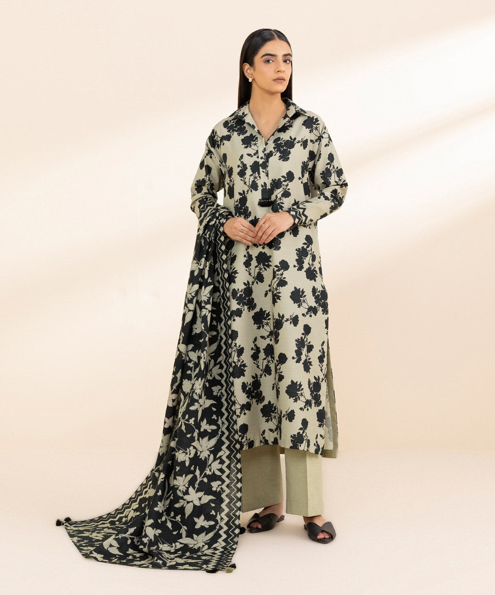 Women's Unstitched Khaddar Printed Multi 2 Piece Suit