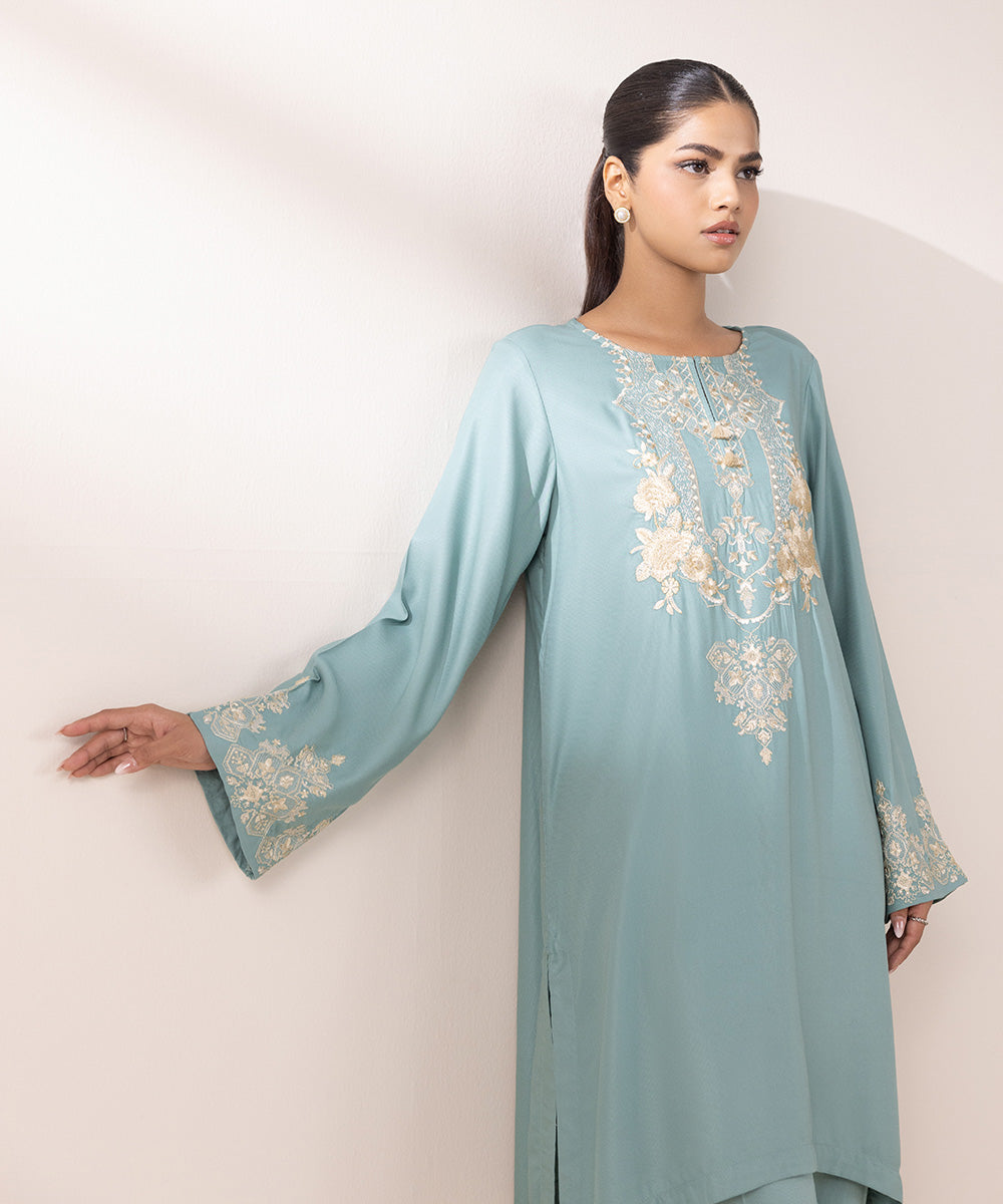 Women's Pret Bedford Embroidered Light Turquoise Straight Shirt