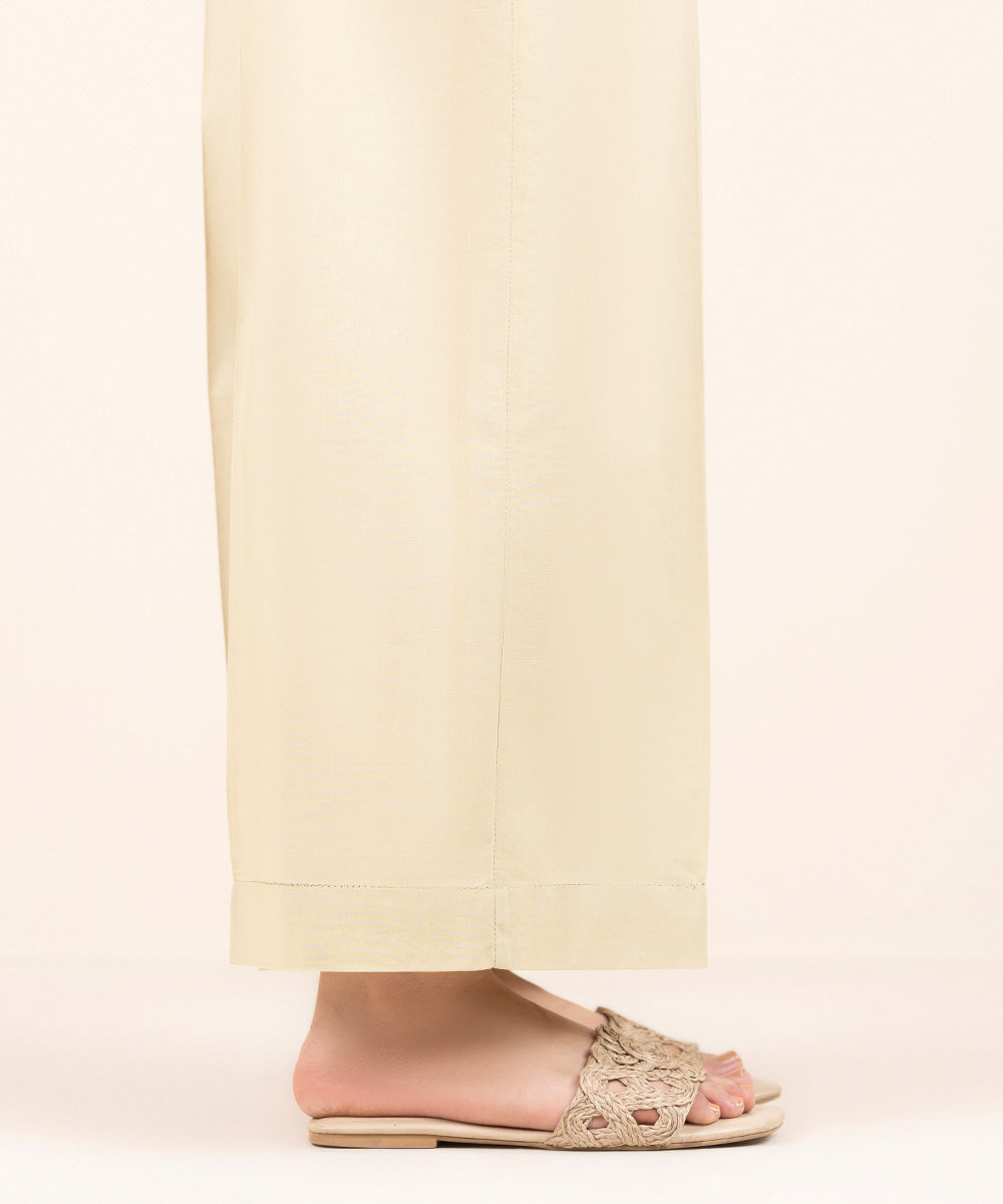 Women's Pret Cambric Beige Solid Culottes