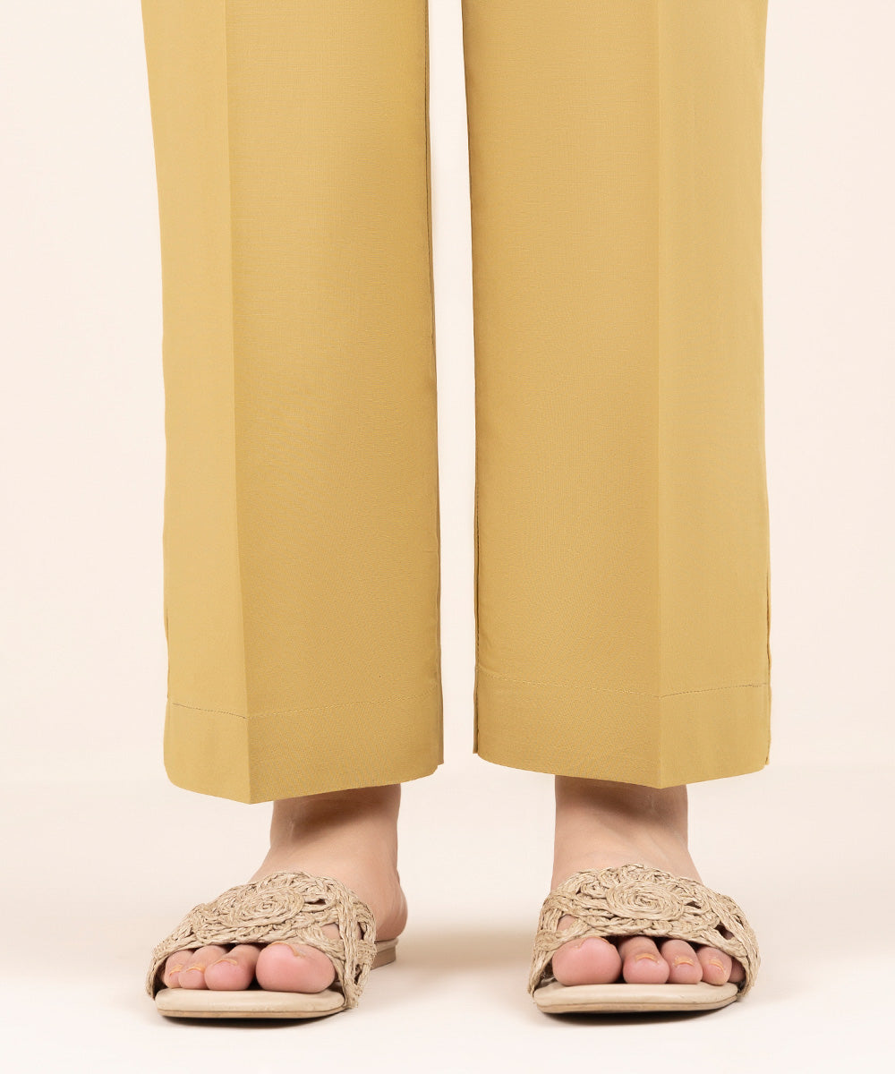 Women's Pret Cambric Beige Solid Straight Pants