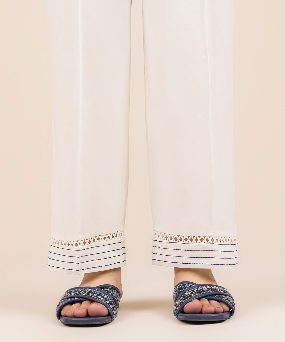 Women's Pret Cotton Viscose White Solid Straight Pants