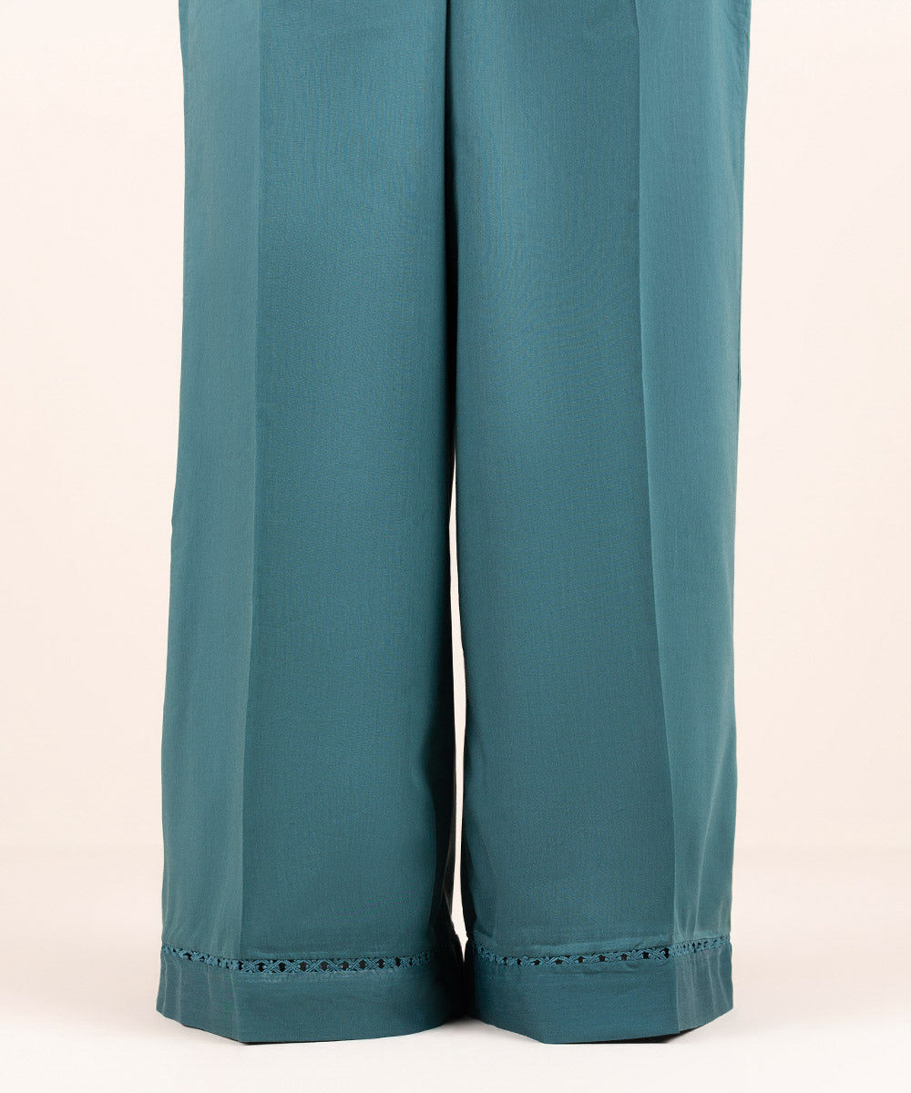 Women's Pret Cotton Viscose Green Solid Flared Pants