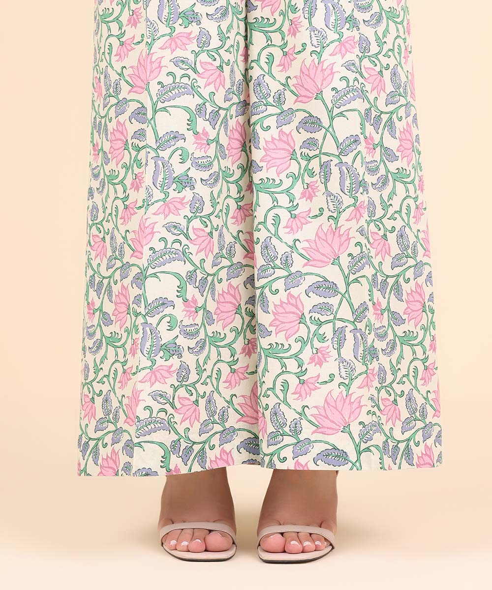 Women's Pret Cambric Multi Printed Flared Pants