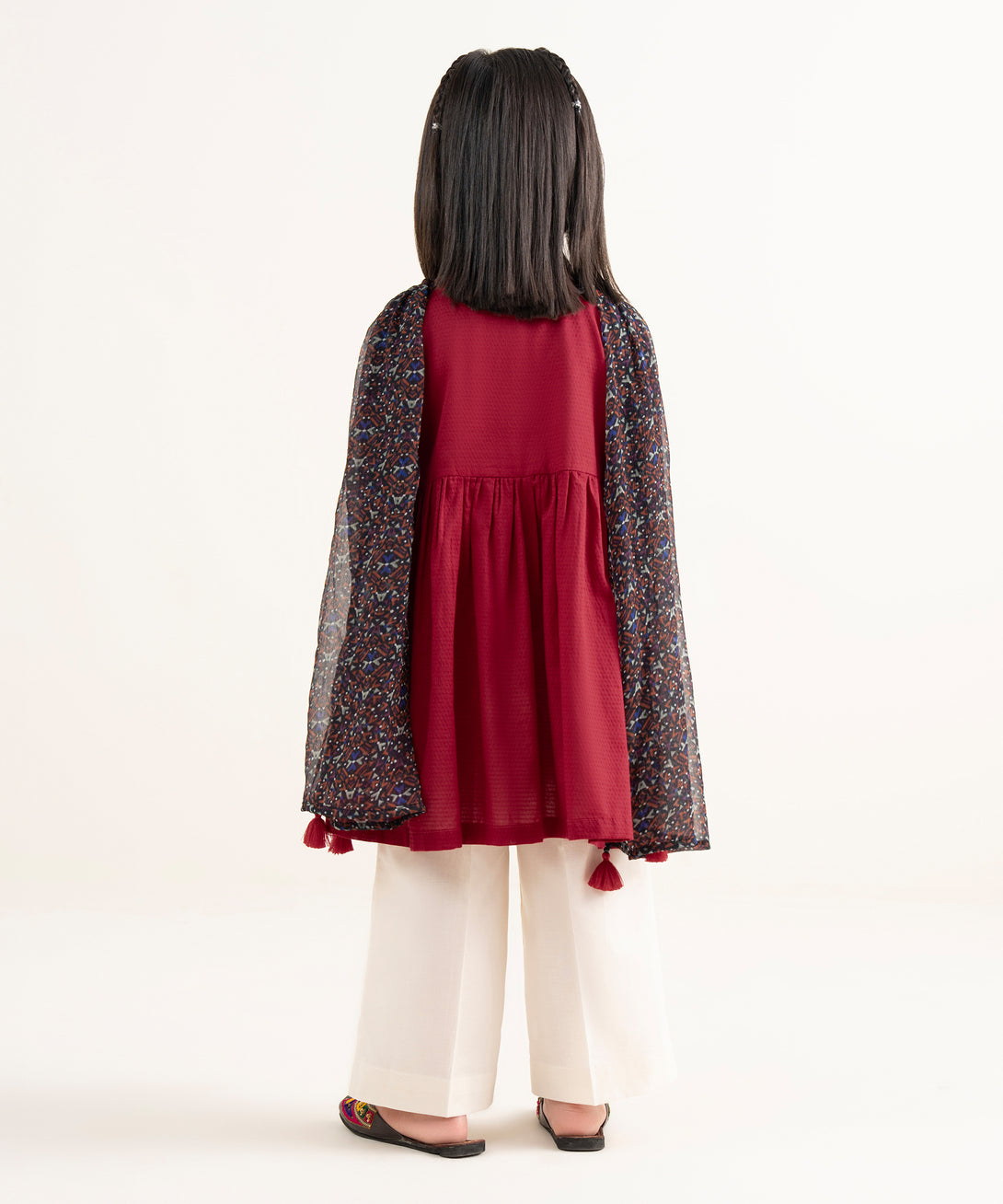 Girls Two Piece Embroidered Textured Lawn Shirt Dupatta