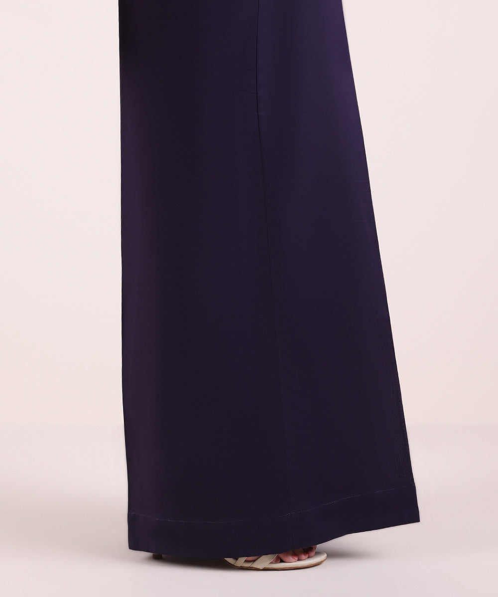 Women's Pret Cambric Solid Deep Violet Flared Pants