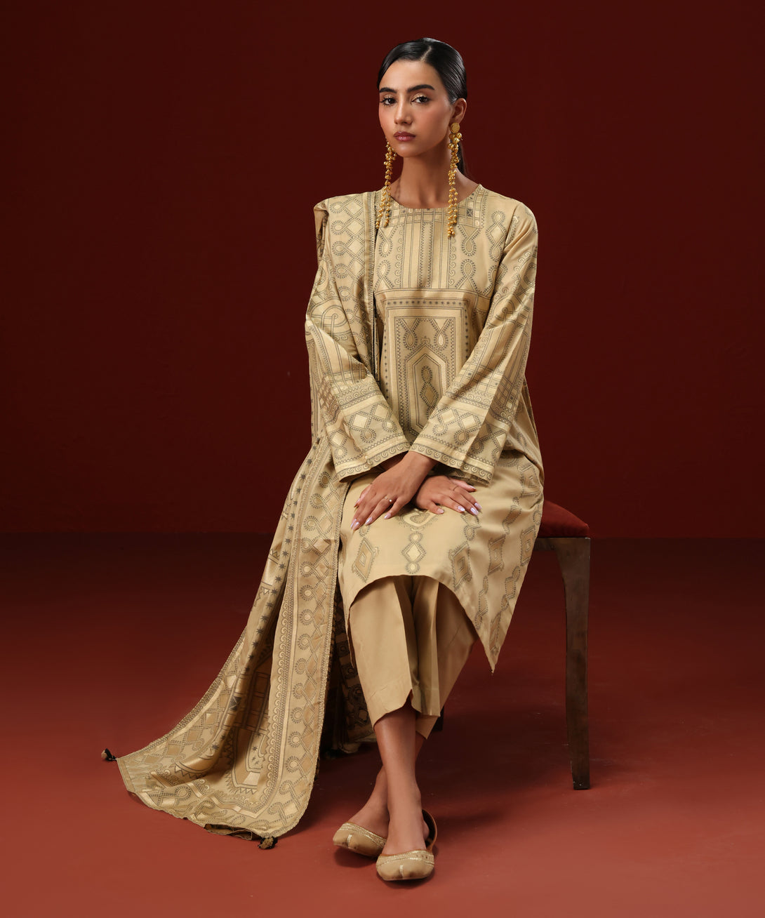 Women's RTW Extra Weft Jacquard Golden Solid A-Line Shirt