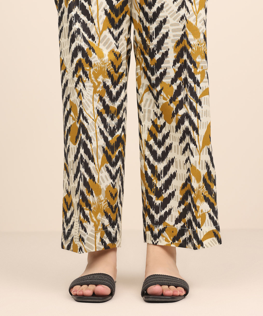 Women's RTW Cambric Multi Printed Straight Pants