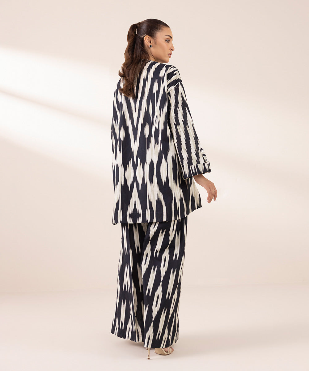 Women's RTW Cross Hatch Black Printed Boxy Shirt