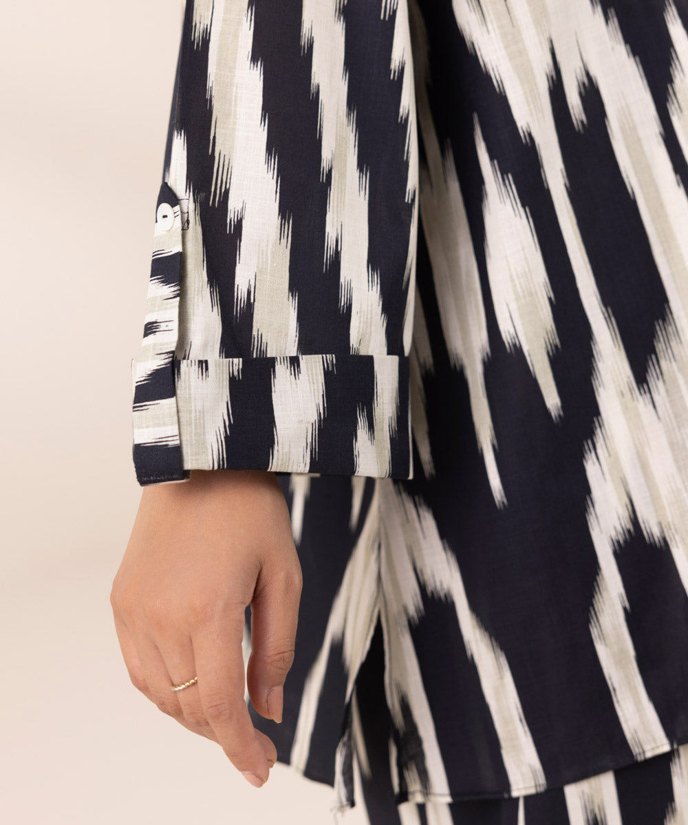Women's RTW Cross Hatch Black Printed Boxy Shirt