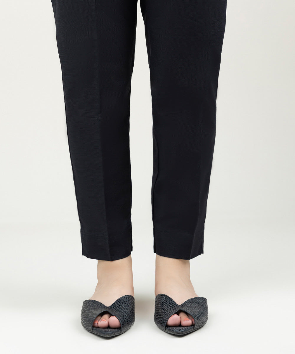 Women's Pret Linen Solid Black Cigarette Pants