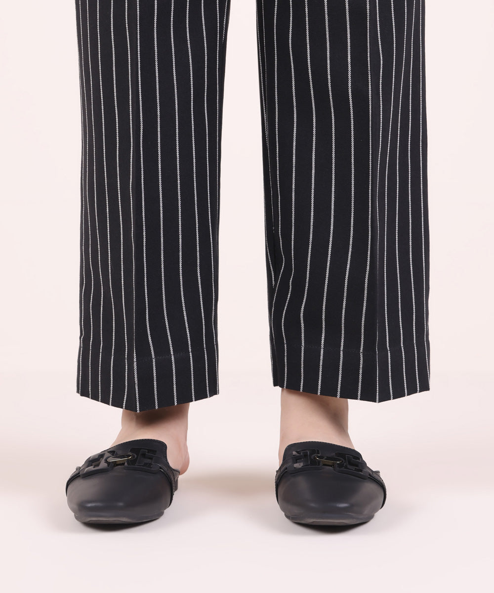 Women's Pret Yarn Dyed Solid Black Straight Pants