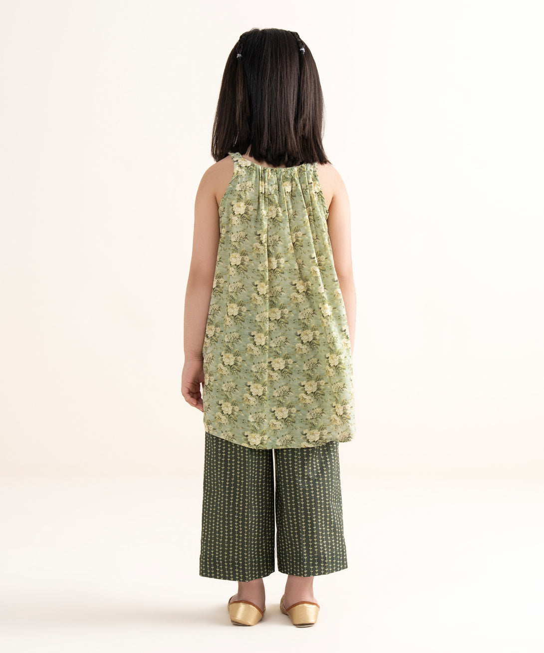 Girls Two Piece Printed Arabic Lawn Suit