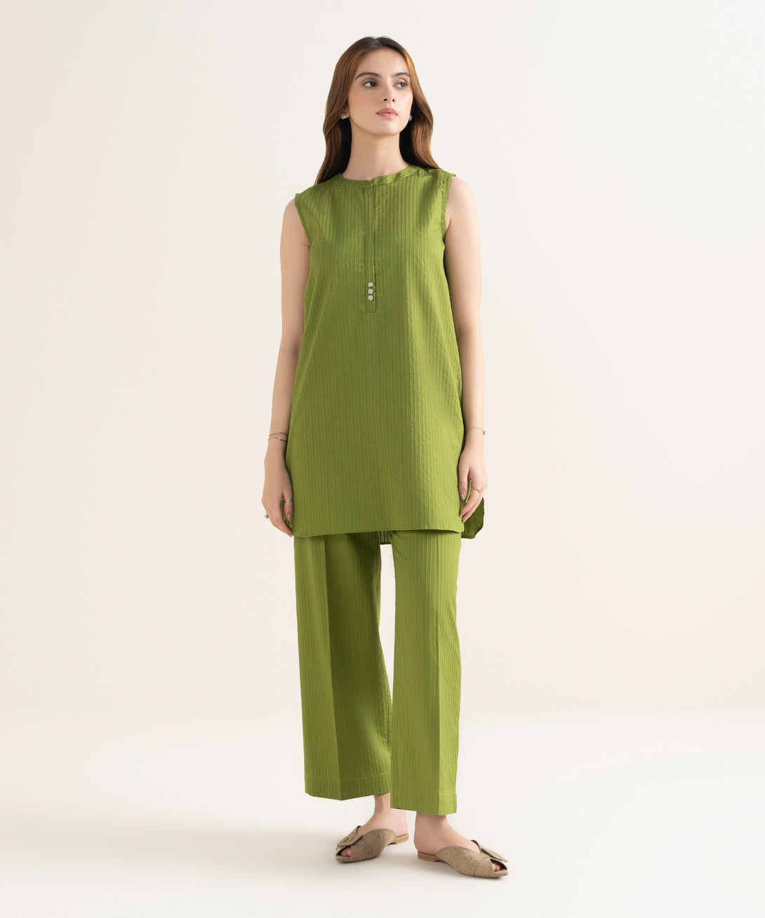 Women's RTW Handwoven Dobby Solid Straight Green Shirt