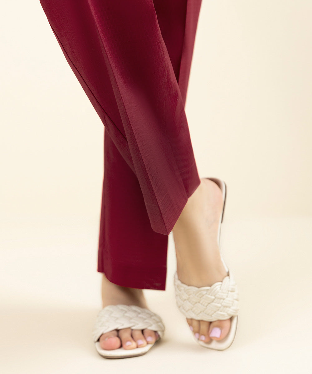 Women's Pret Dobby Solid Red Straight Pants