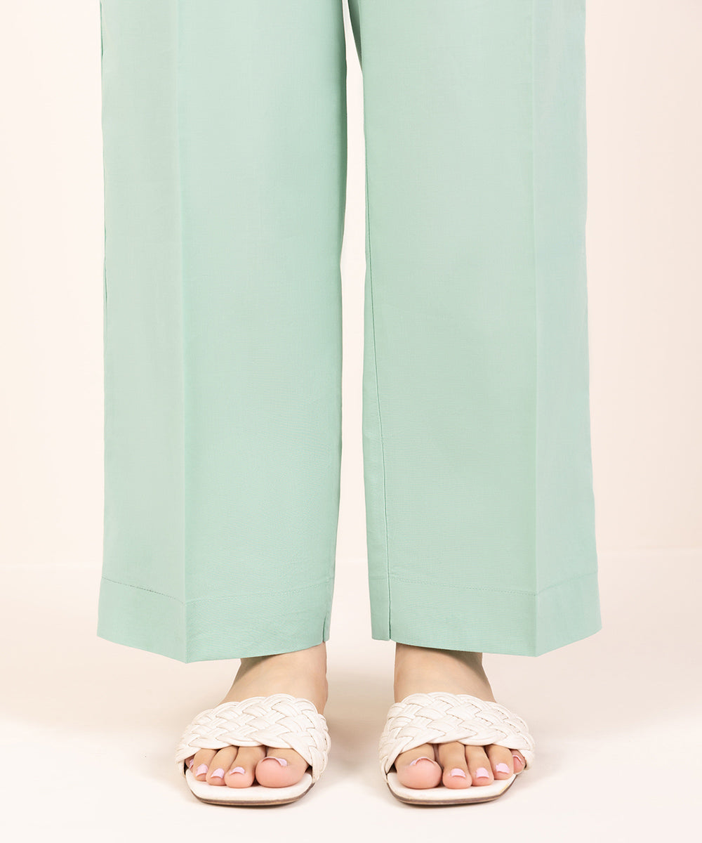 Women's Pret Cambric Green Solid Straight Pants